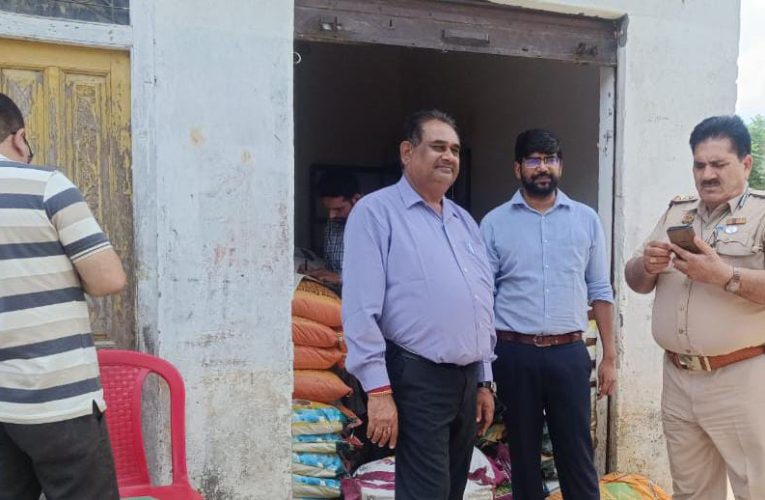 मोहम्मदपुर राई में खाद उर्वरक व पेस्टीसाइड की दो दुकानें सीज