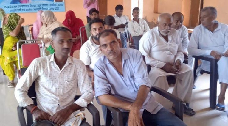 कण्डेला ग्राम चौपाल में आपूर्ति निरीक्षक ने सुनी जनसमस्याएं