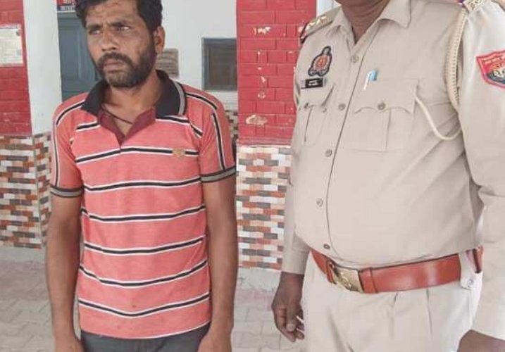 कांधला पुलिस ने एनबीडब्ल्यू वारंटी को किया गिरफ्तार