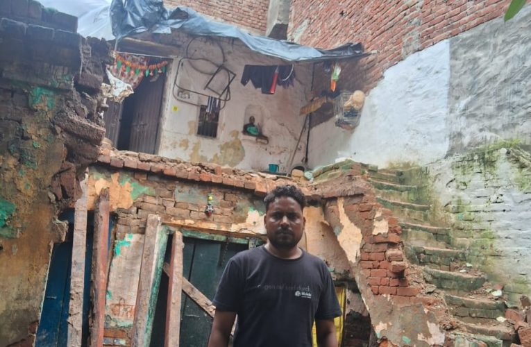 कैराना में बरसात से बड़ा हादसा : मकान की छत गिरने से परिवार बाल-बाल बचा