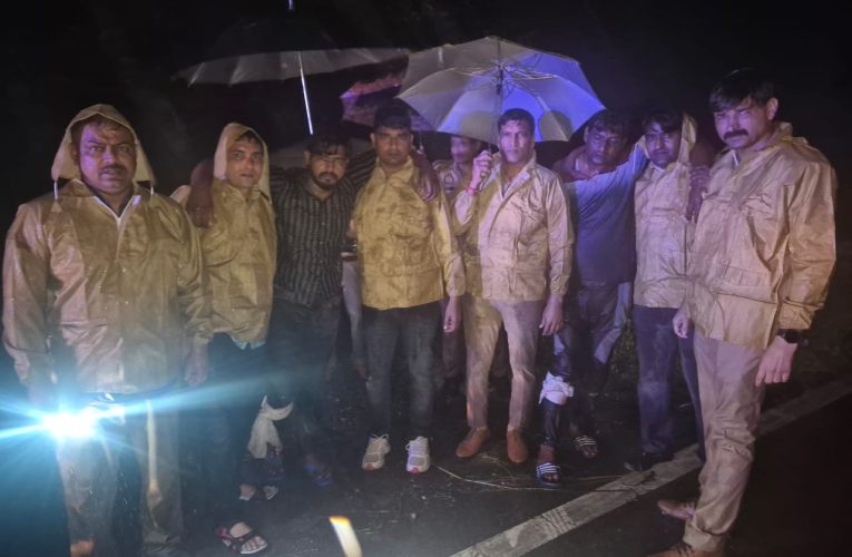 कैराना के दो इनामी बदमाश मुठभेड़ में घायल