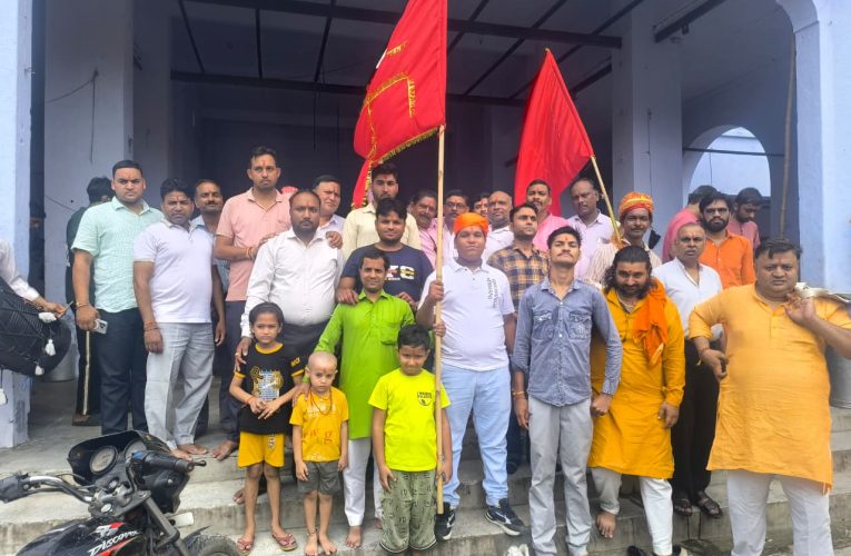 कैराना में रामलीला महोत्सव का आगाज़, नगर में धूमधाम से निकली झंडा यात्रा