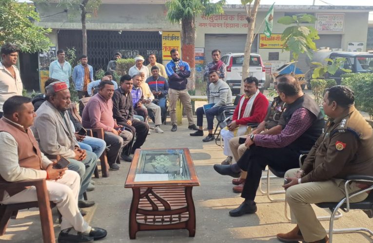 (सफाई कर्मियों के हड़ताल का पांचवा दिन) नगर पंचायत में दोनों पक्षों में हुई दूसरे दौर की वार्ता भी विफल – हड़ताल जारी